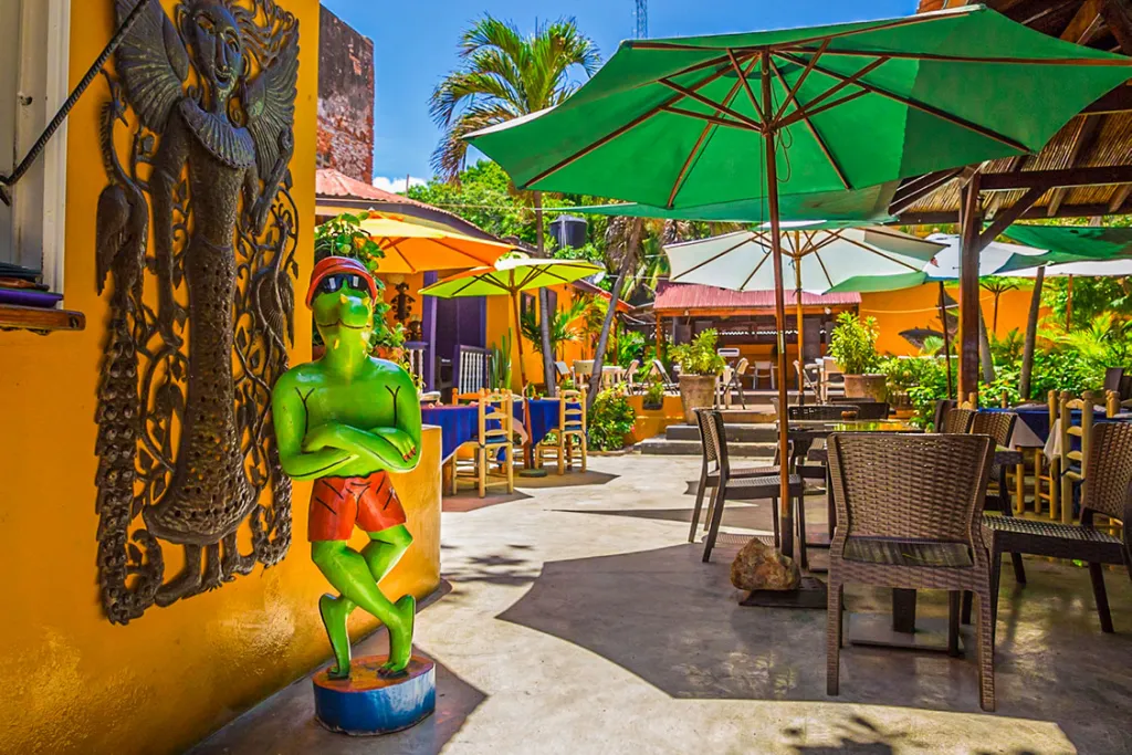 Haïti : Lakay Bar Restaurant / Visite virtuelle Haïti : Lakay Bar Restaurant / Visite virtuelle